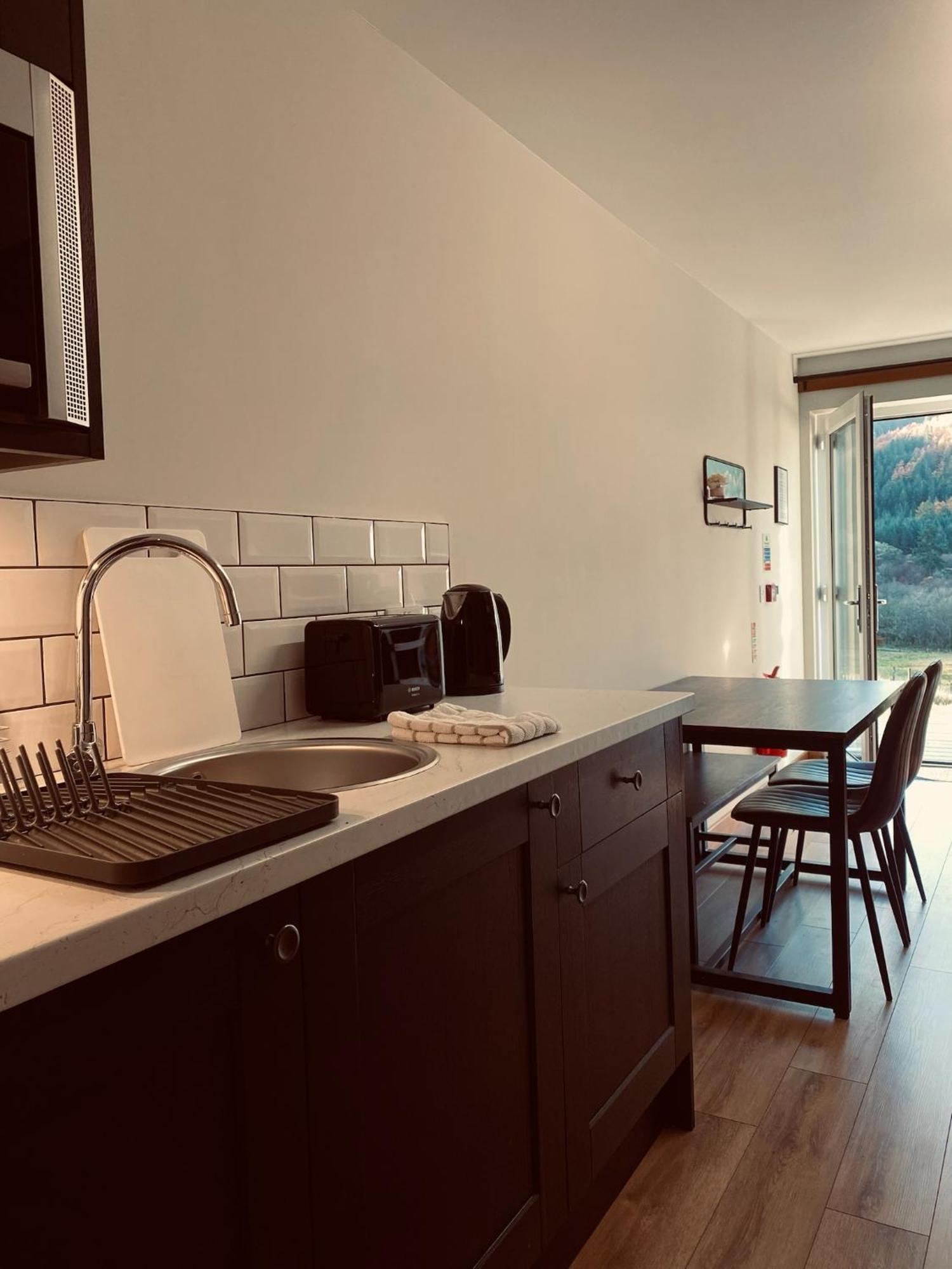 Ben Nevis Inn Rooms 포트 윌리엄 외부 사진