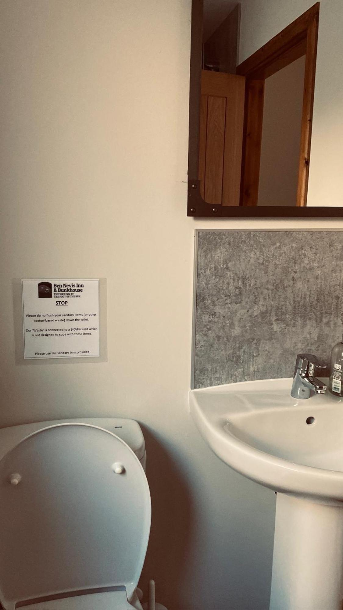 Ben Nevis Inn Rooms 포트 윌리엄 외부 사진