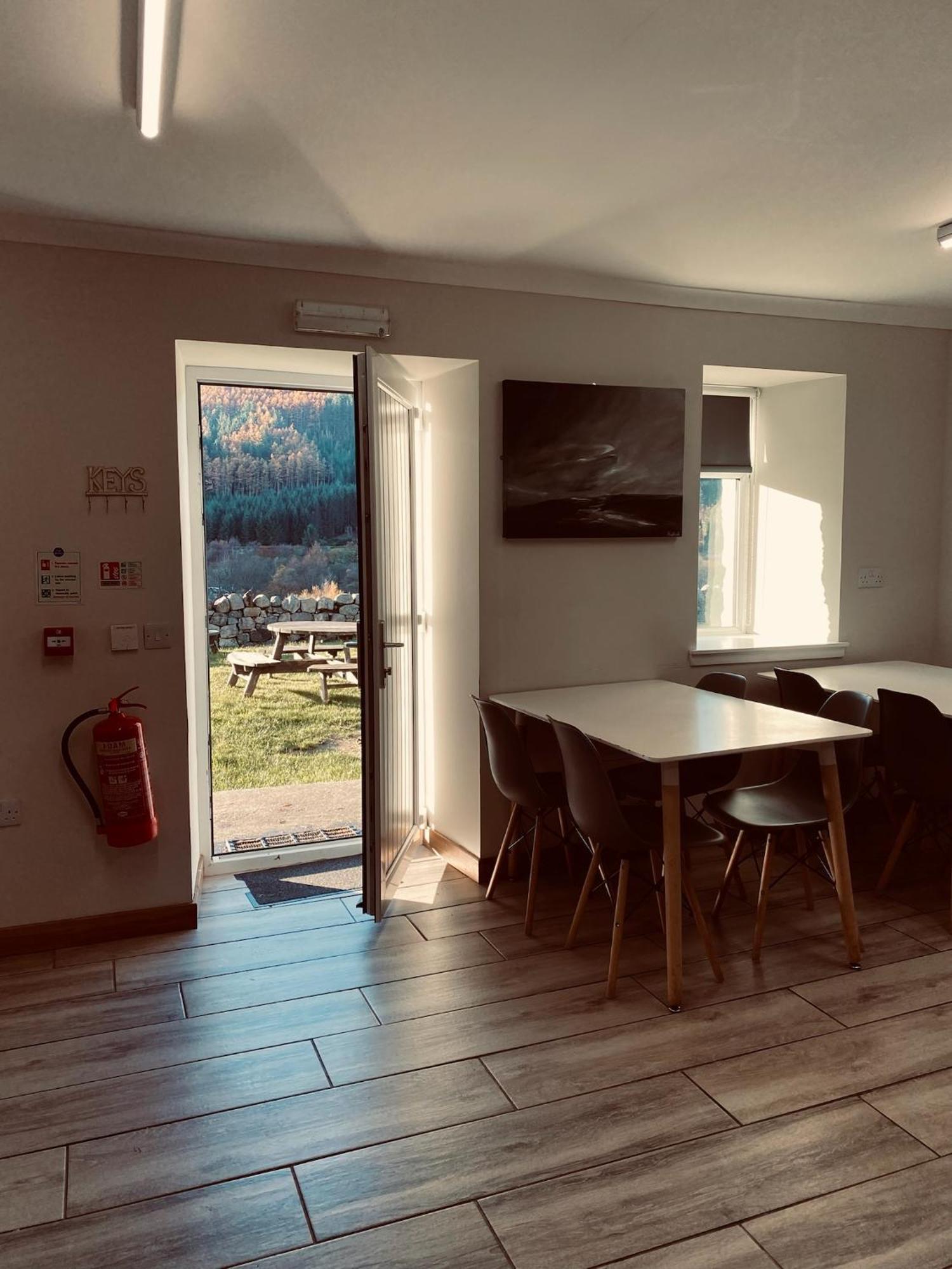 Ben Nevis Inn Rooms 포트 윌리엄 외부 사진