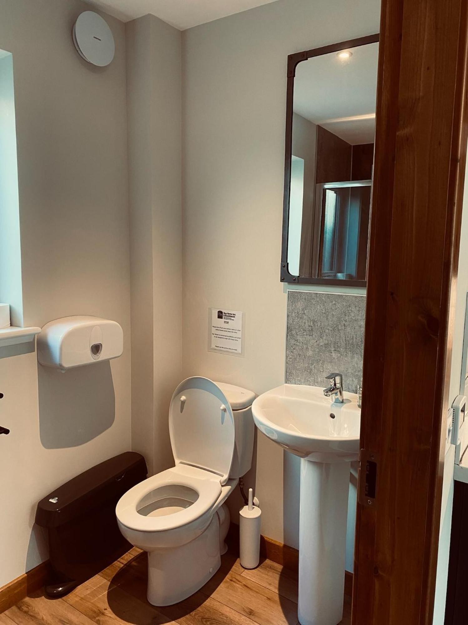 Ben Nevis Inn Rooms 포트 윌리엄 외부 사진